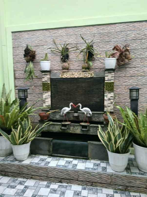 dijual rumah jalan wahab kemang sari