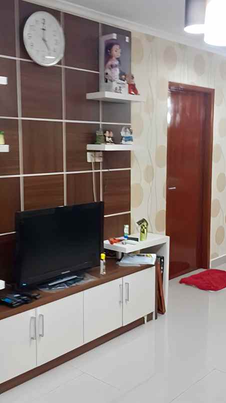 dijual rumah janur kuning residence