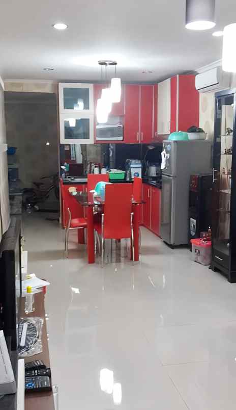 dijual rumah janur kuning residence