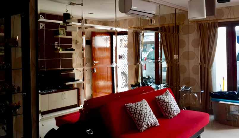 dijual rumah janur kuning residence