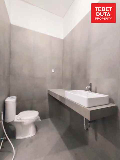 dijual rumah jati padang