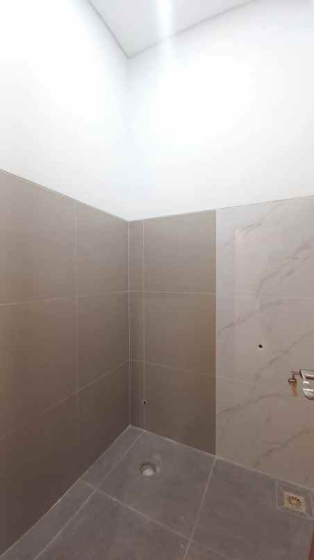 dijual rumah jatimulya 5 menit alun