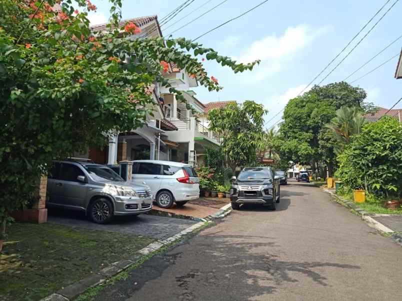 dijual rumah jk173