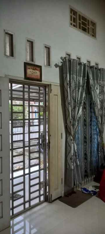 dijual rumah jl bina widya hr subrantas