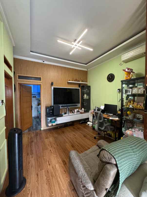 dijual rumah jl bintara kecamatan