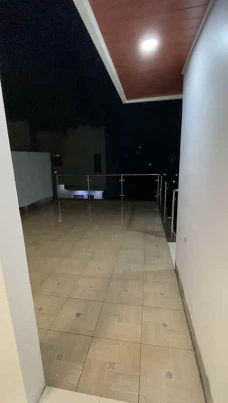 dijual rumah jl ekonomi padasuka