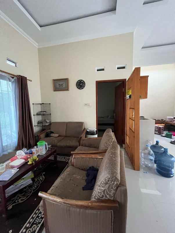 dijual rumah jl godean km 7