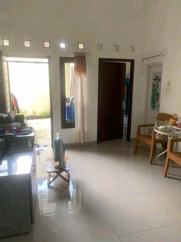 dijual rumah jl godean km 8