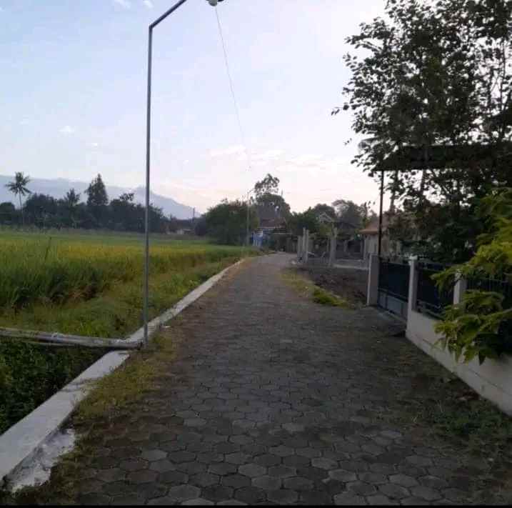 dijual rumah jl godean km 8