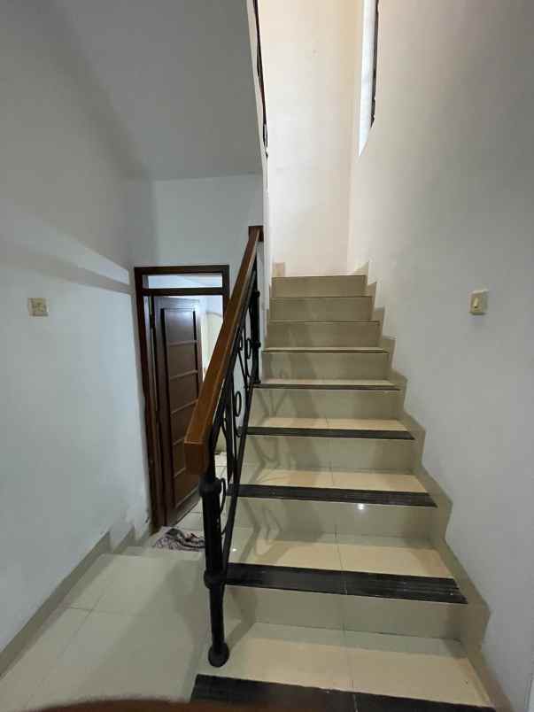 dijual rumah jl iogiri km 7 timbulharjo