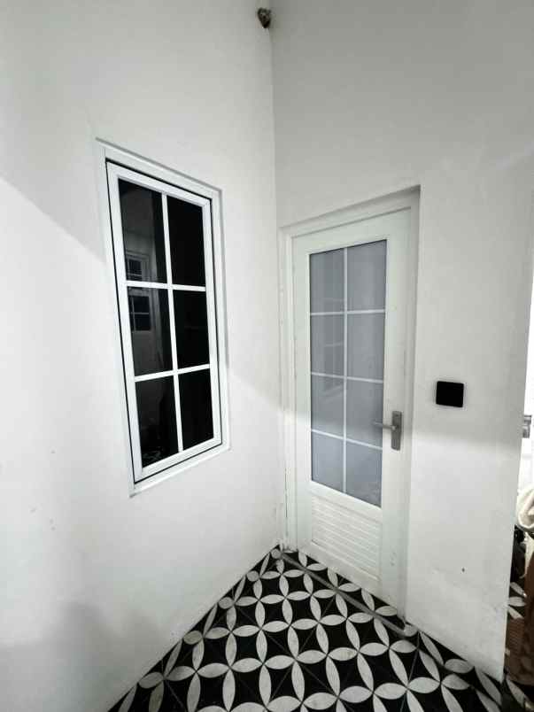 dijual rumah jl jatimakmur pondok gede