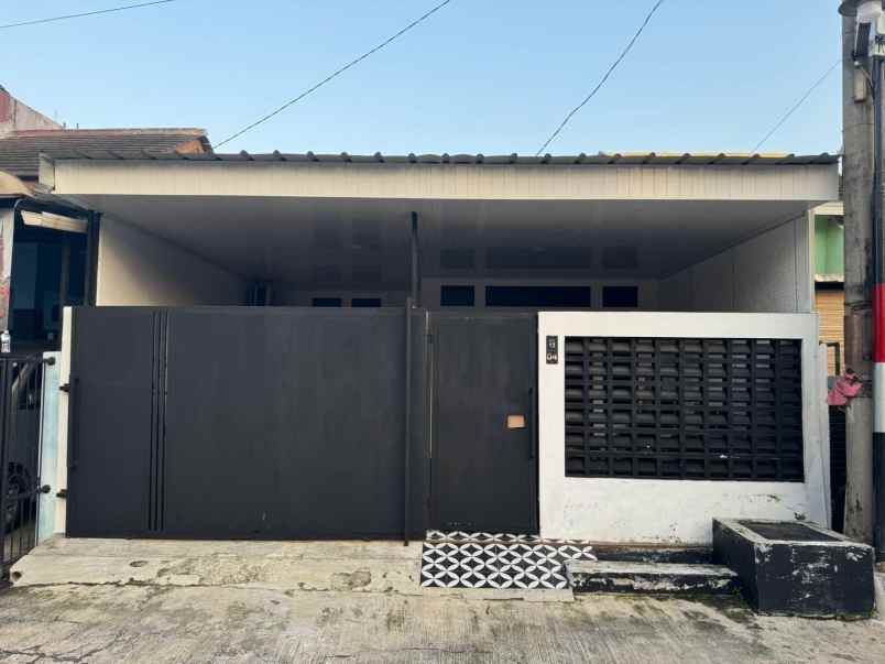 dijual rumah jl jatimakmur pondok gede