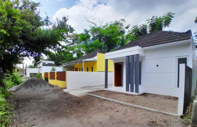 dijual rumah jl jogja solo sma 1 kalasan