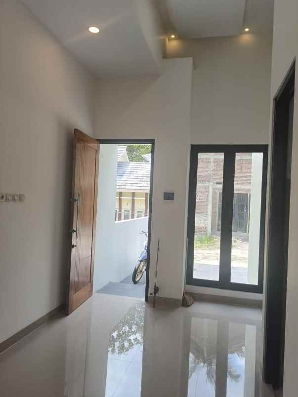 dijual rumah jl jogja wates km 10