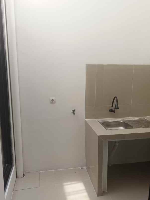 dijual rumah jl jogja wates km 10