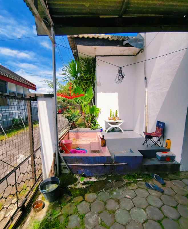 dijual rumah jl kaliurang km 10