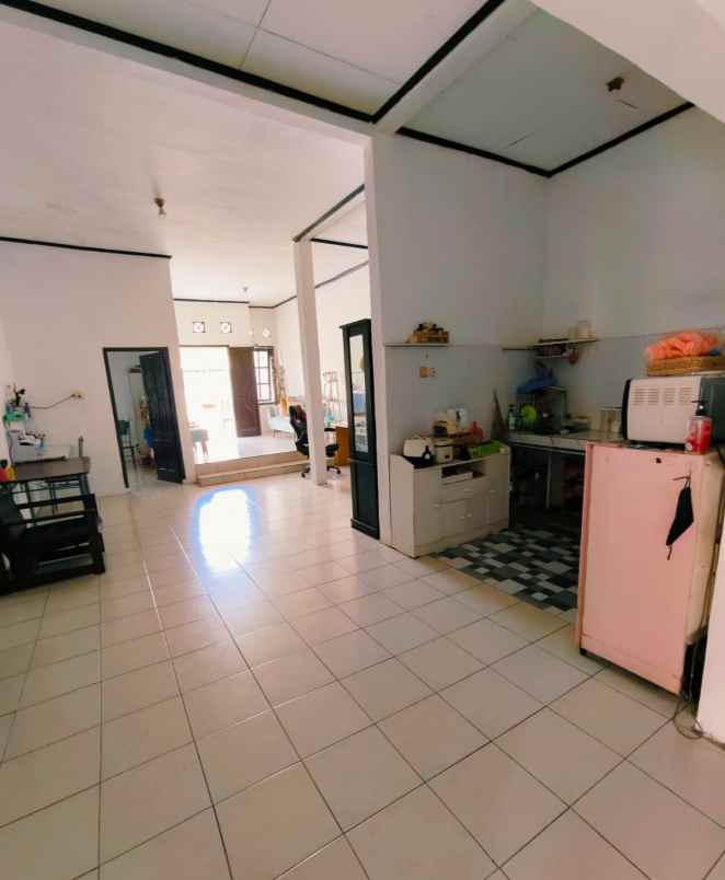 dijual rumah jl kaliurang km 10