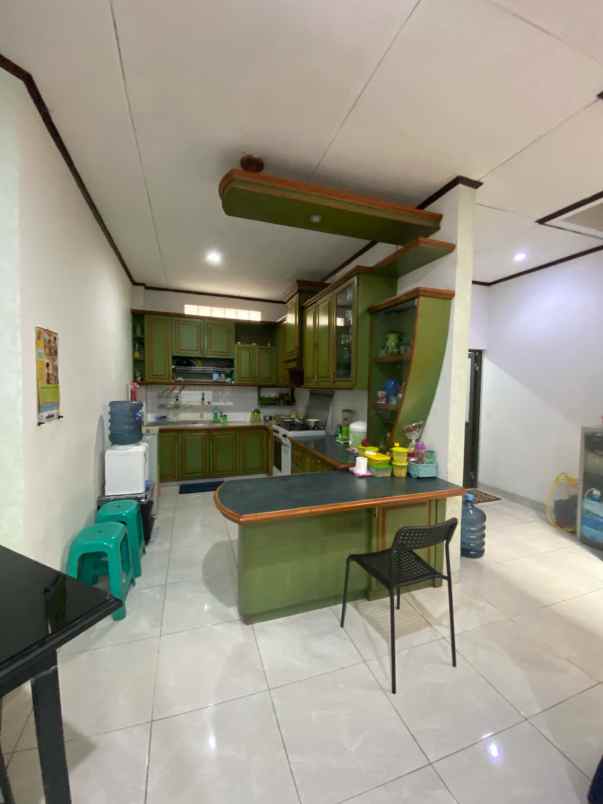 dijual rumah jl kembar timur bkr