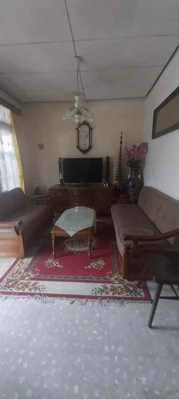 dijual rumah jl leuwi anyar vii