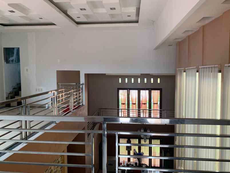 dijual rumah jl merpati putih