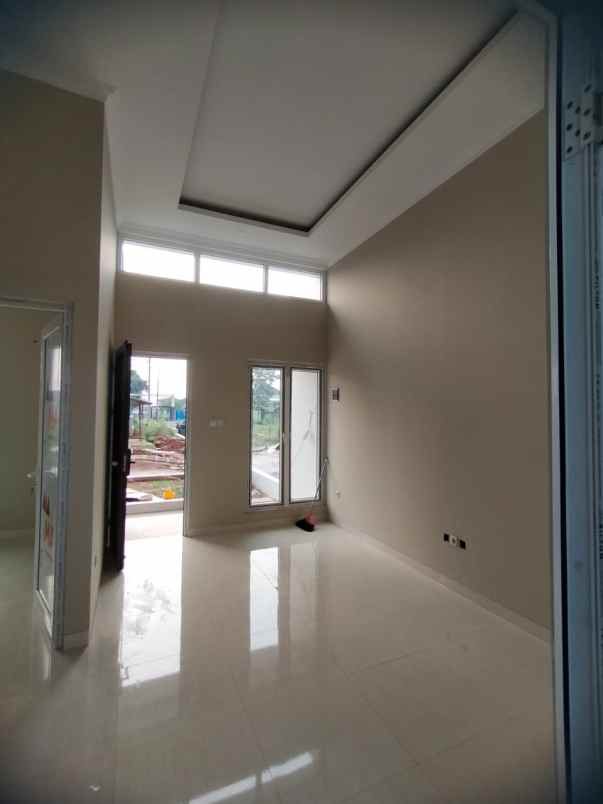 dijual rumah jl muchtar raya