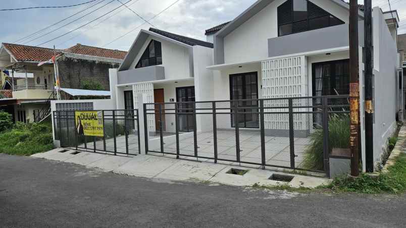 dijual rumah jl pandanwangi cibiru bandung