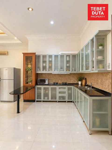 dijual rumah jl panglima polim