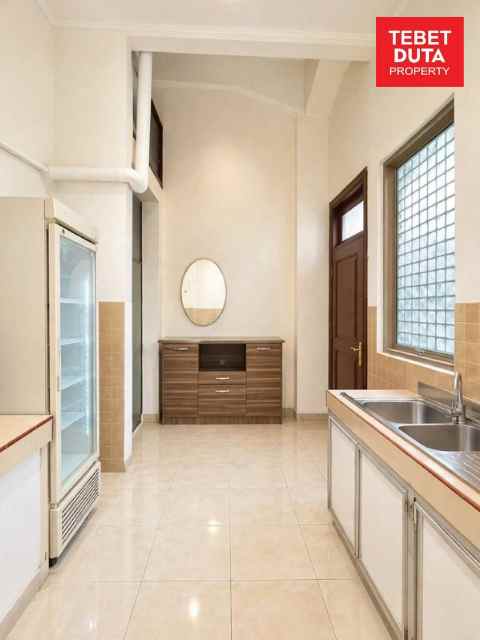 dijual rumah jl panglima polim