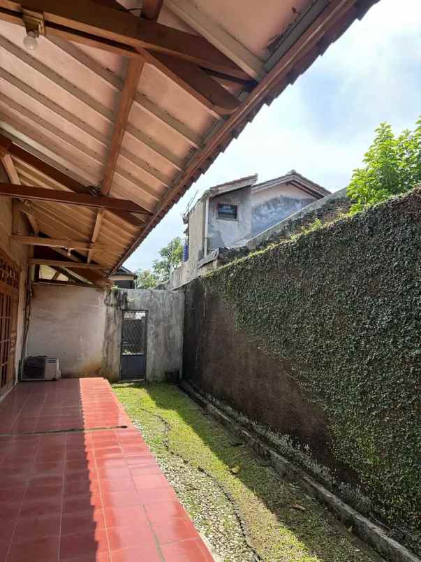 dijual rumah jl poltangan pejaten timur