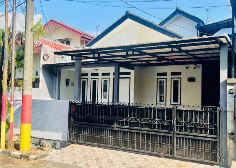 dijual rumah jl pondok kelapa duren