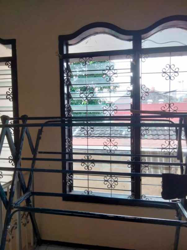 dijual rumah jl pondok kelapa duren