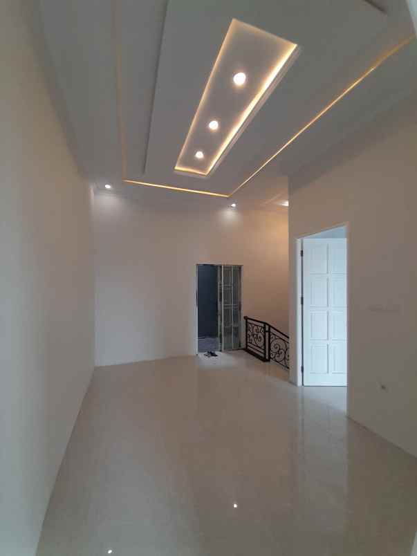 dijual rumah jl raden sanim tanah baru