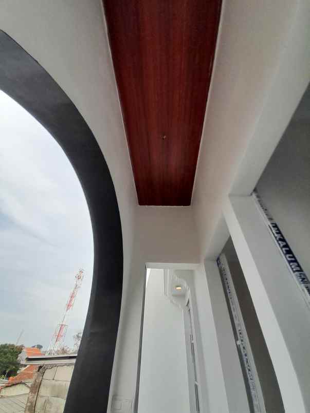 dijual rumah jl raden sanim tanah baru