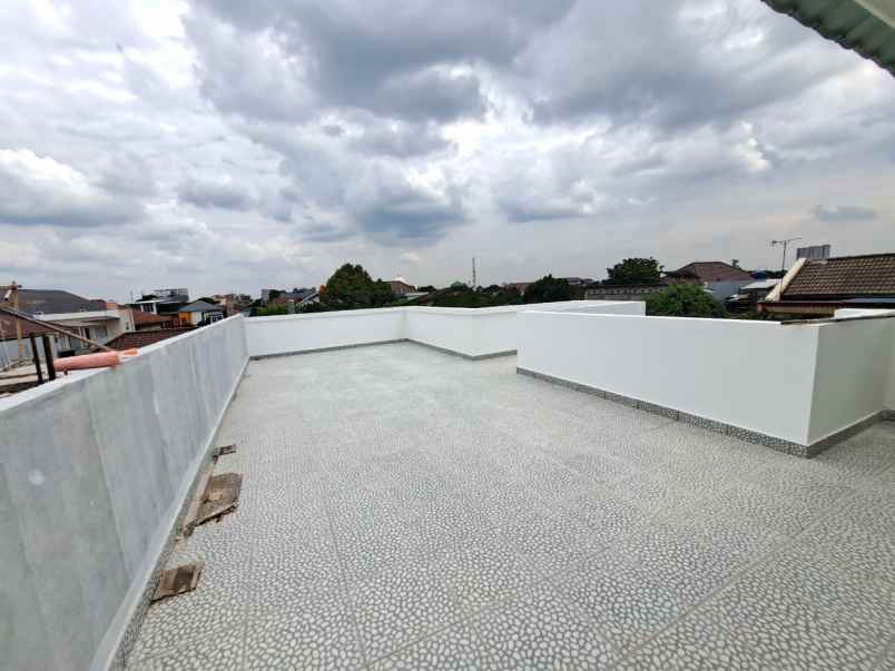 dijual rumah jl raya ceger