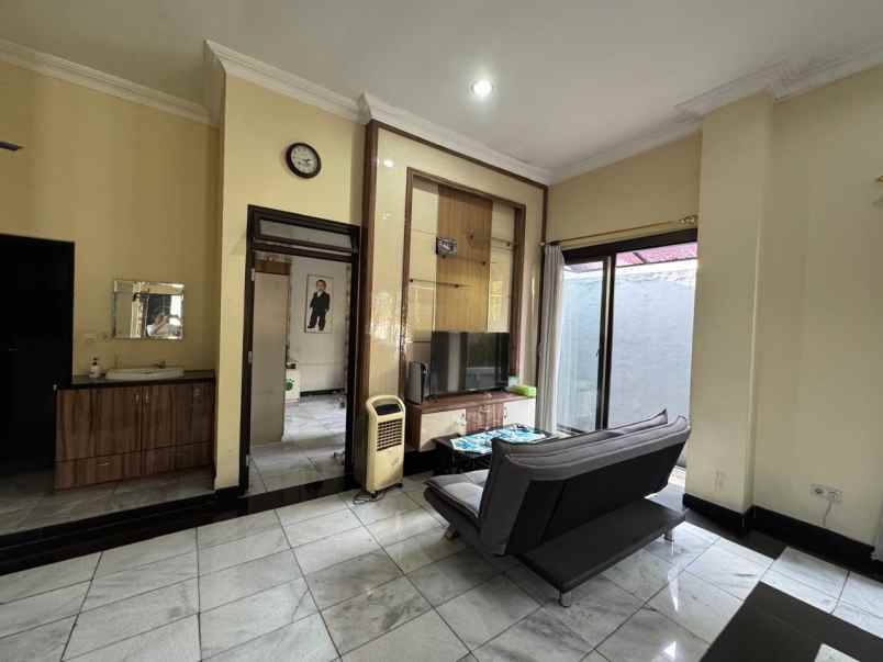 dijual rumah jl raya jatimakmur pondok