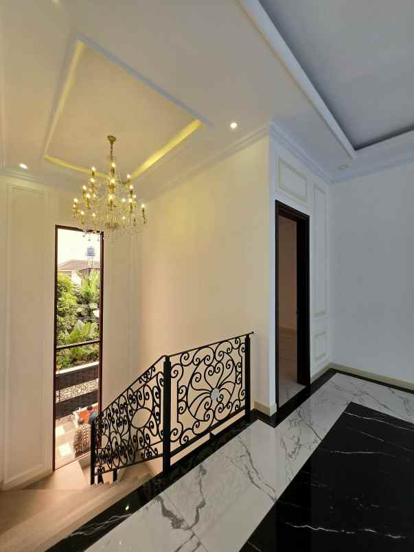 dijual rumah jl raya komplek kavling