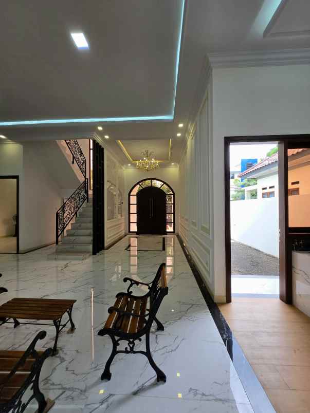 dijual rumah jl raya komplek kavling