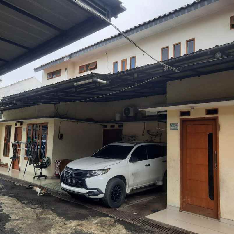 Rumah 2 Lantai Siap Huni Lokasi Strategis Munjul Jakarta Timur