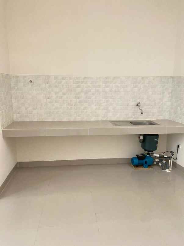 dijual rumah jl raya sirojul munir