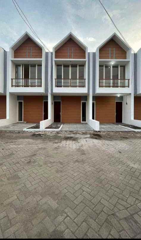 dijual rumah jl saimbang urang agung