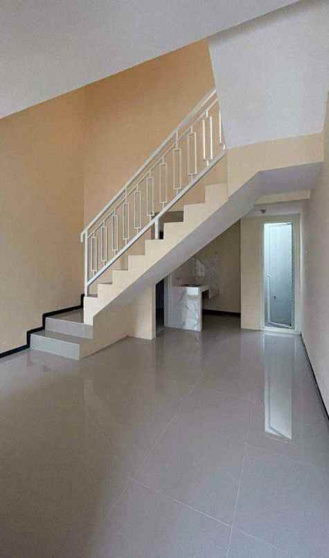 dijual rumah jl saimbang urang agung