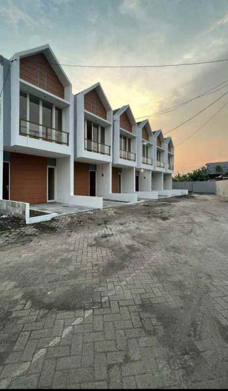 dijual rumah jl saimbang urang agung