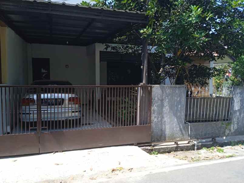 dijual rumah jl semarang sukanagara