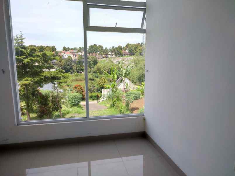 dijual rumah jl sindang palay cigugur