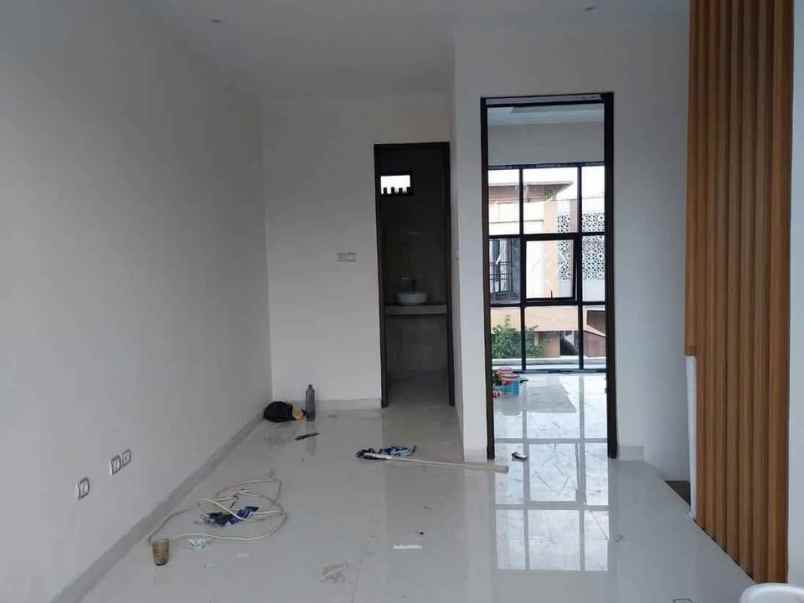 dijual rumah jl sukanegara antapani bandung