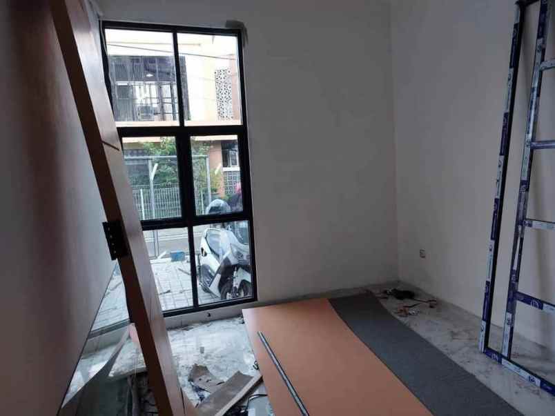 dijual rumah jl sukanegara antapani bandung