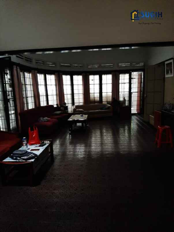 dijual rumah jl sumbawa merdeka sumur