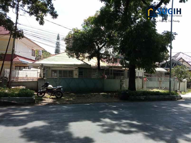 dijual rumah jl sumbawa merdeka sumur