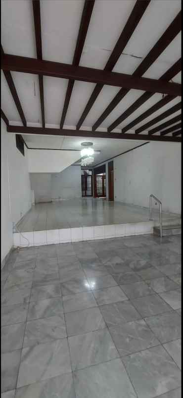 dijual rumah jl tulodong bawah