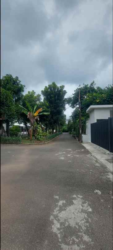 dijual rumah jl tulodong bawah